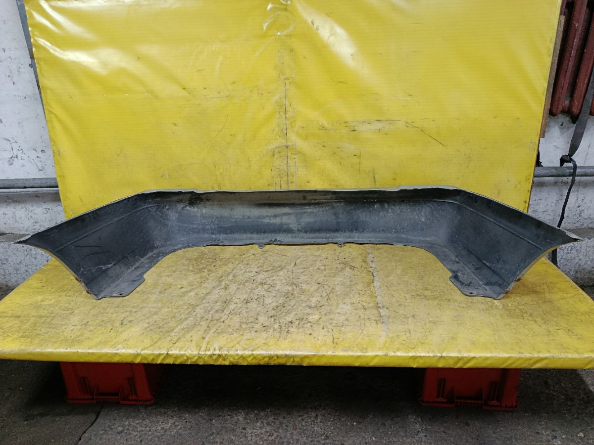 Бампер 85022-8N040 на Nissan Sunny FNB15 Фото 14