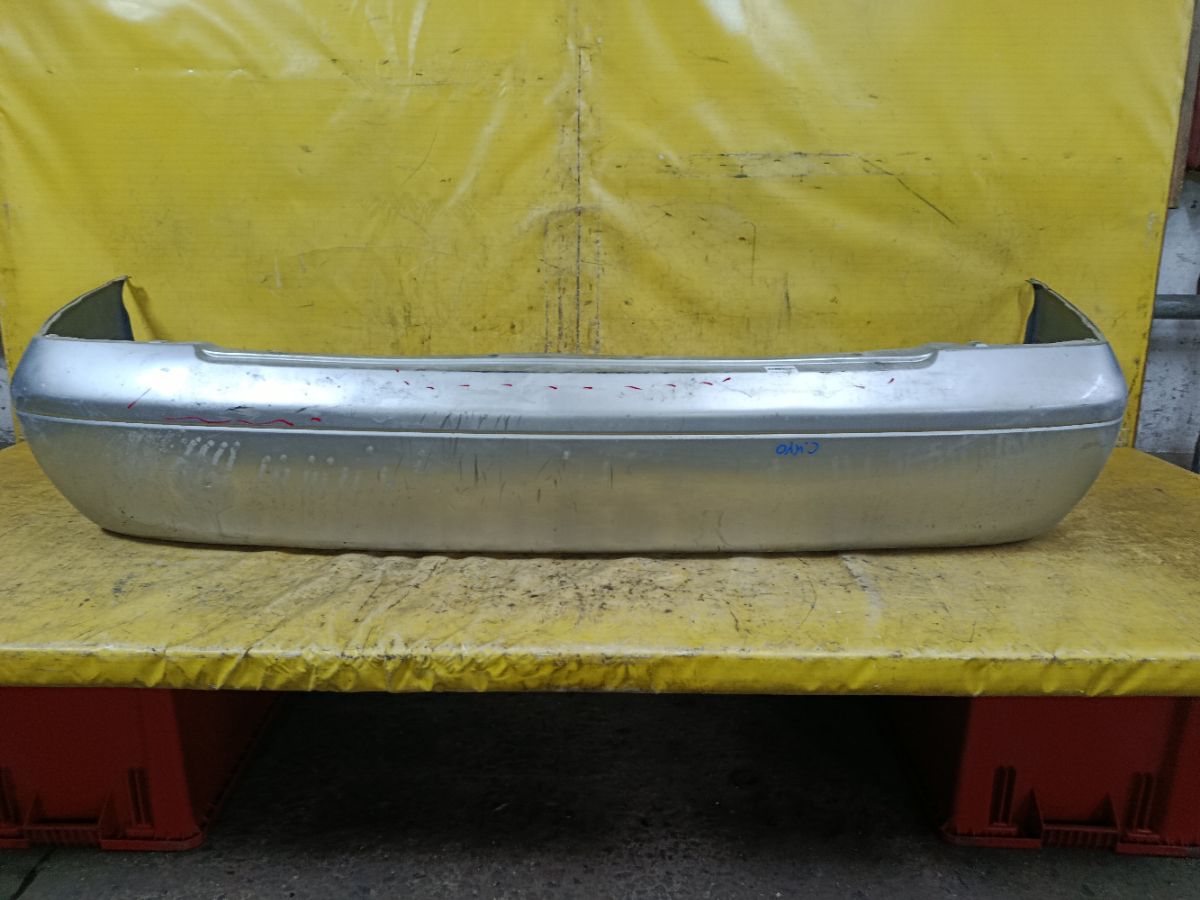 Бампер 85022-8N040 на Nissan Sunny FNB15 Фото 1
