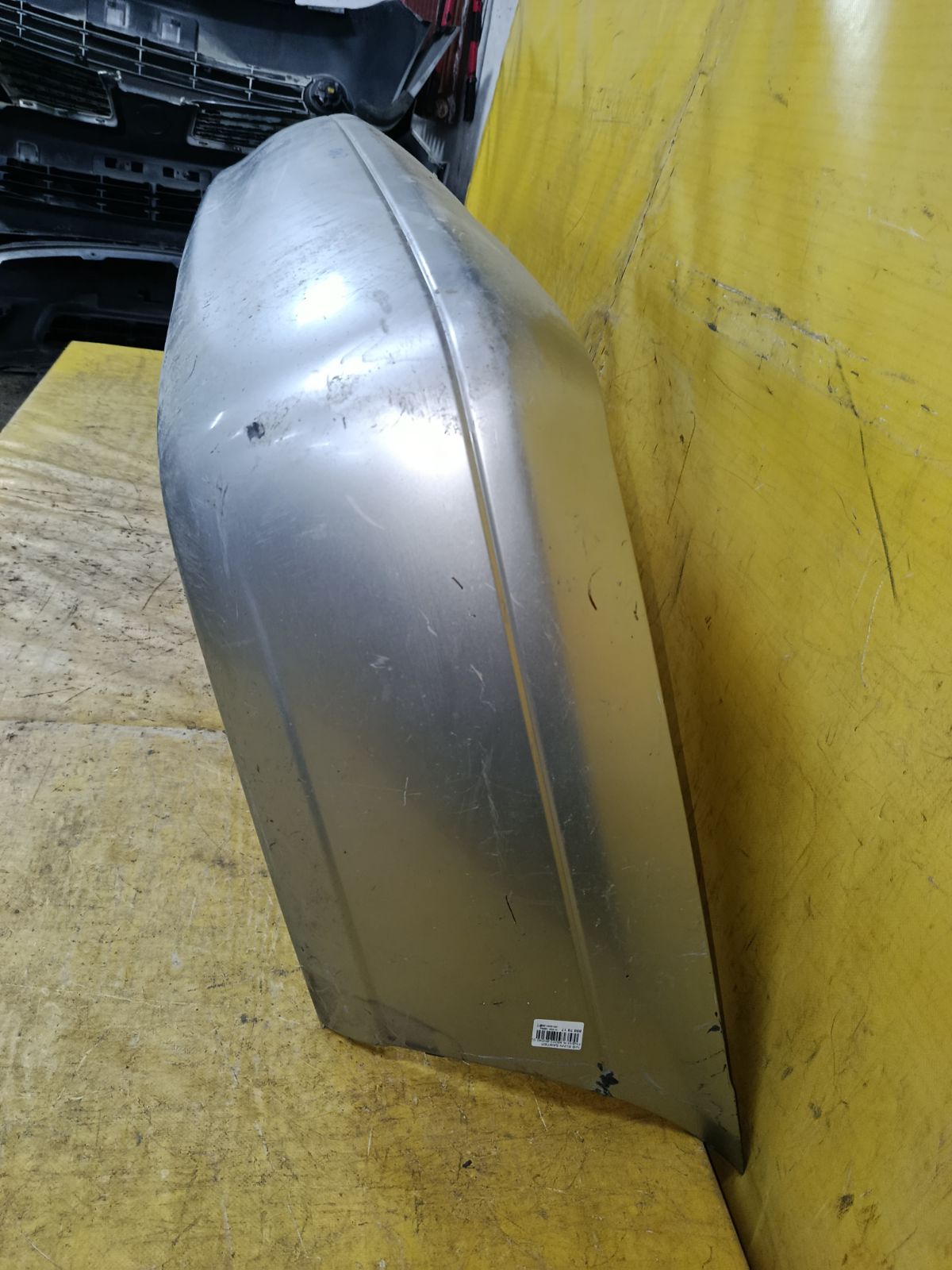 Бампер 85022-8N040 на Nissan Sunny FNB15 Фото 7