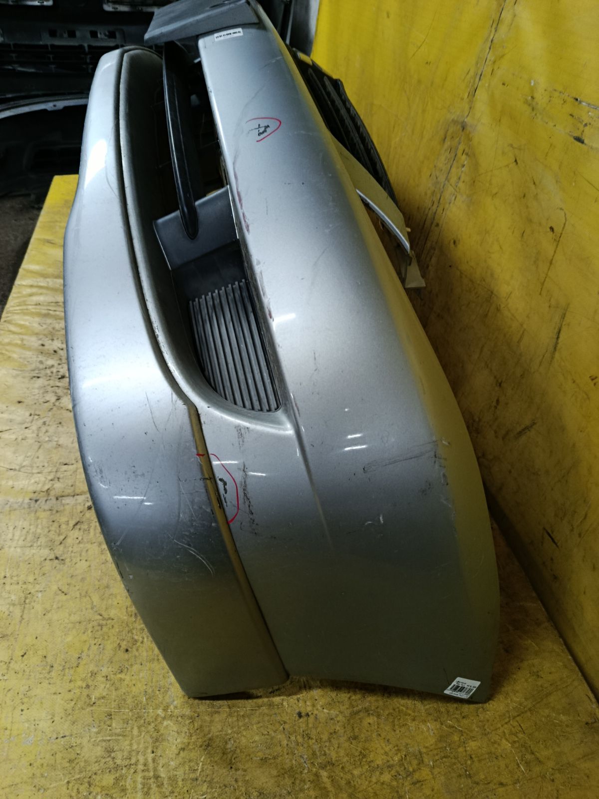 Бампер на Mitsubishi Lancer Cedia Wagon CS5W Фото 8