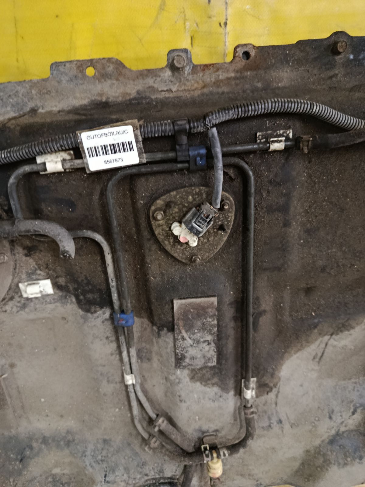 Бак топливный на Mitsubishi Lancer Cedia Wagon CS5W 4G93 Фото 3
