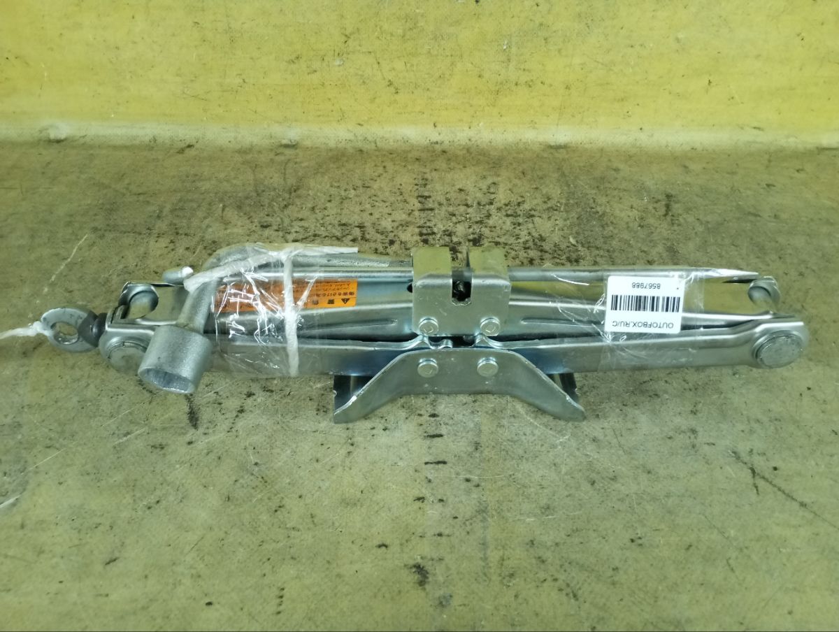 Домкрат на Nissan Teana J32 Фото 1