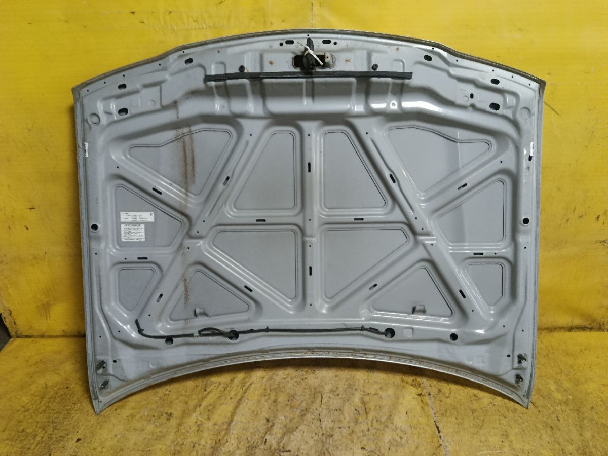 Капот F51004M4CM на Nissan Sunny FNB15 Фото 2