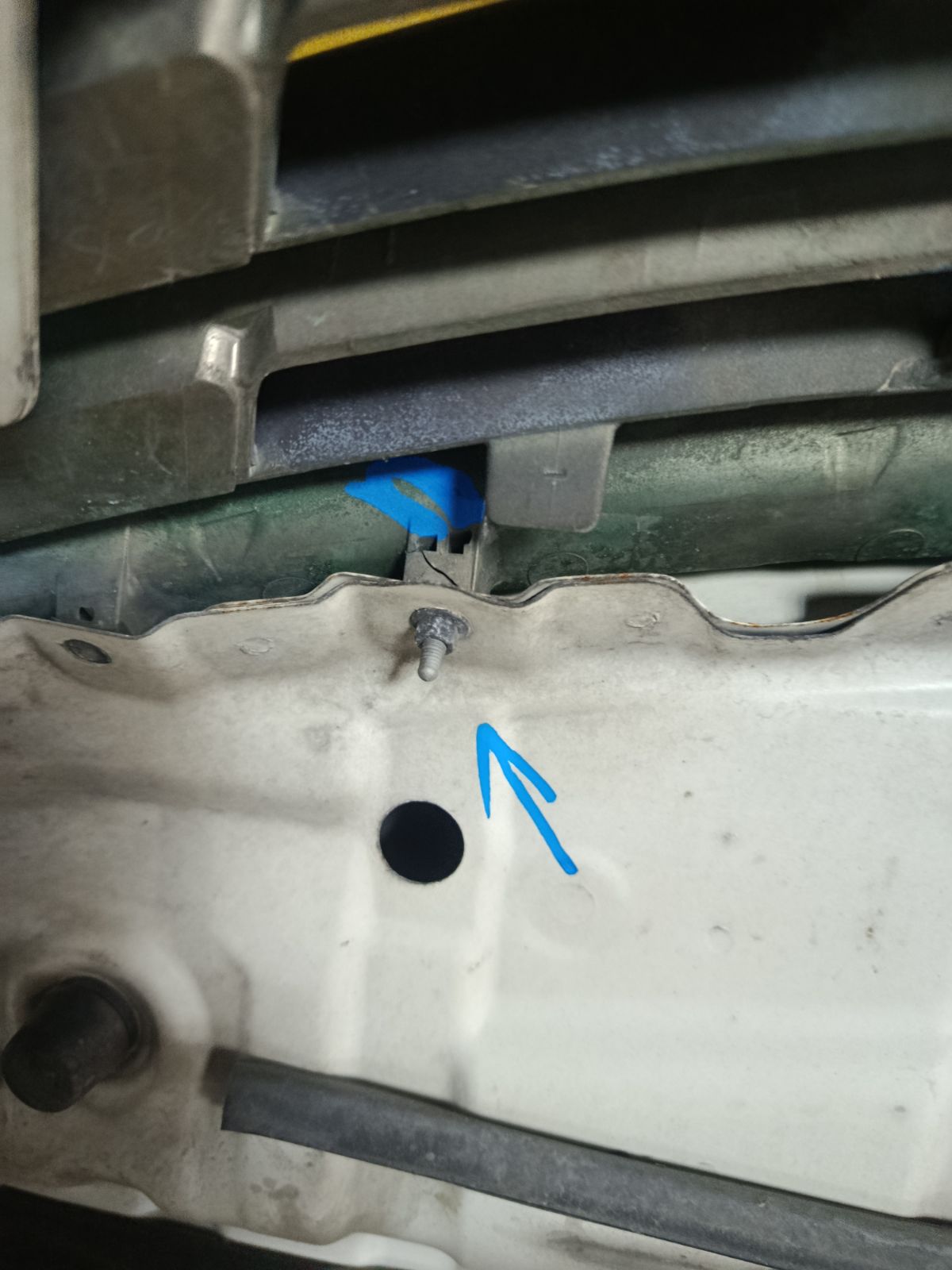 Капот на Nissan Teana J32 Фото 4