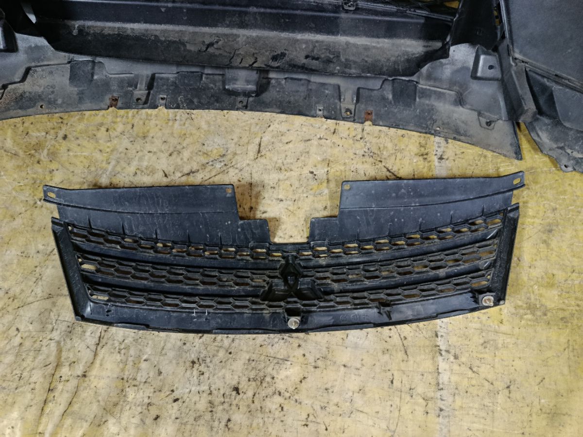 Бампер на Mitsubishi Outlander CW5W Фото 12