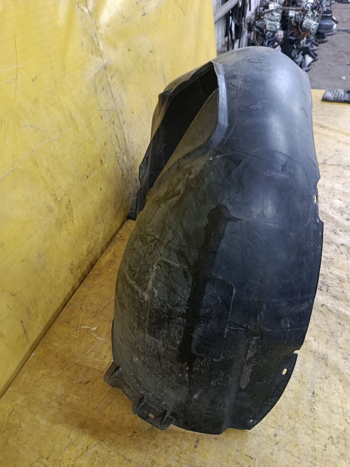 Подкрылок 5C5805912D на Volkswagen New Beetle 5C CBZ Фото 4