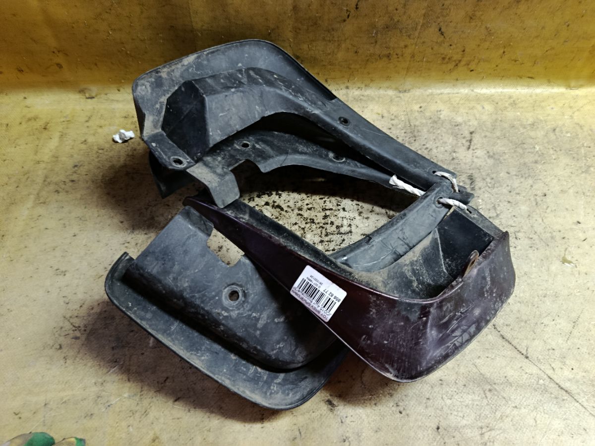 Брызговик на Toyota Brevis JCG15 Фото 2