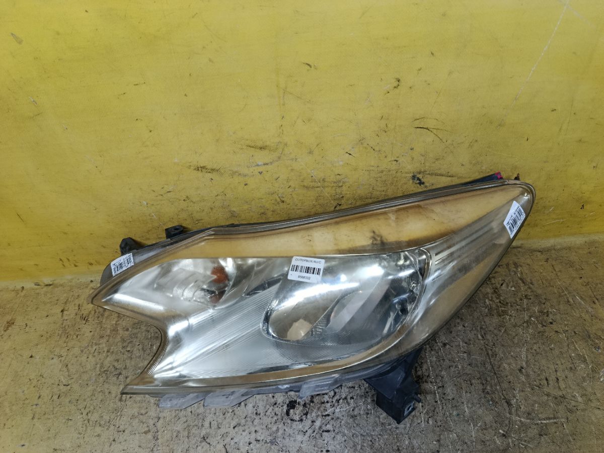 Фара 1868 1868, на Nissan Note E12 Фото 1