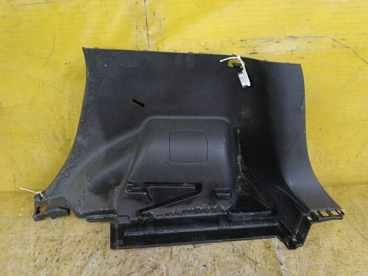 Обшивка багажника 84950-3VA0A на Nissan Note E12 Фото 1