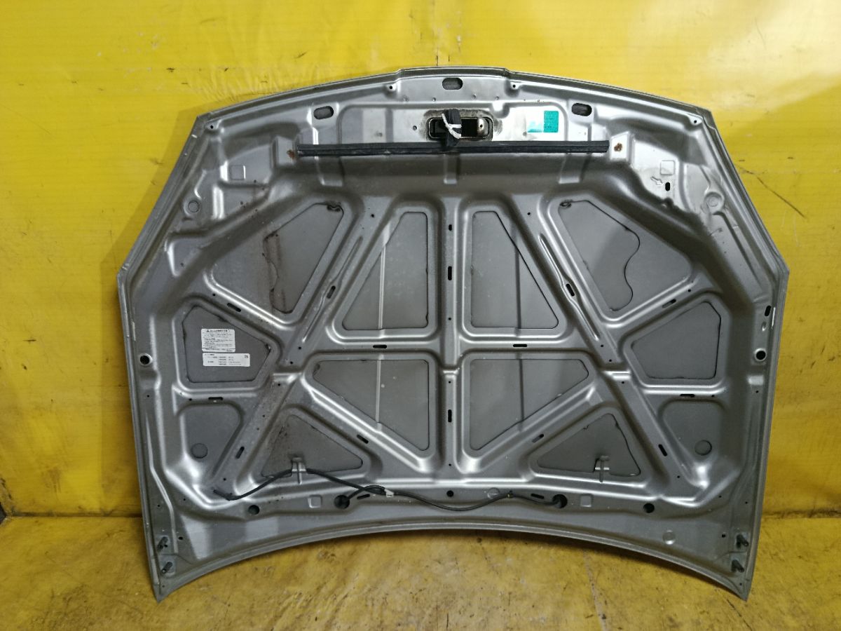 Капот на Nissan Wingroad WFY11 Фото 2