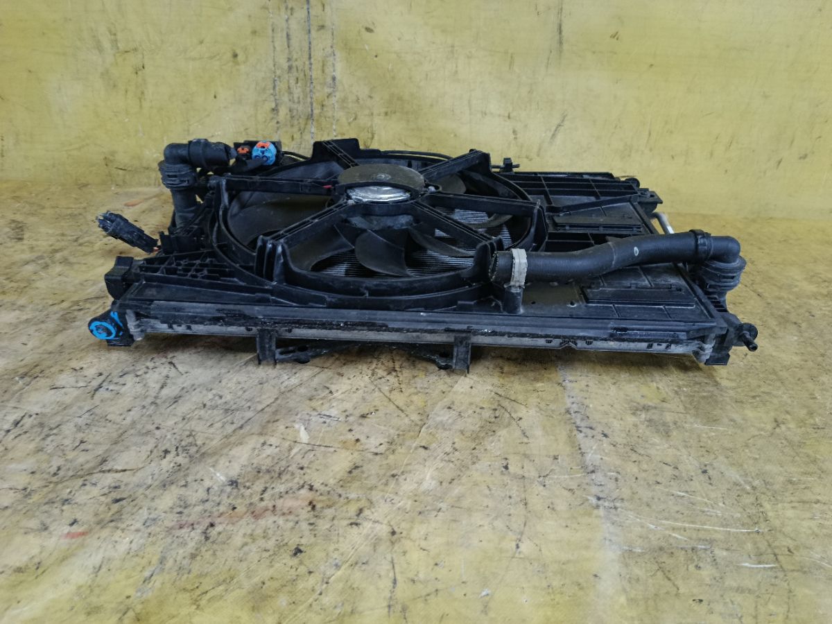 Радиатор ДВС 9673629780 на Peugeot 308 T9 HN02 Фото 2