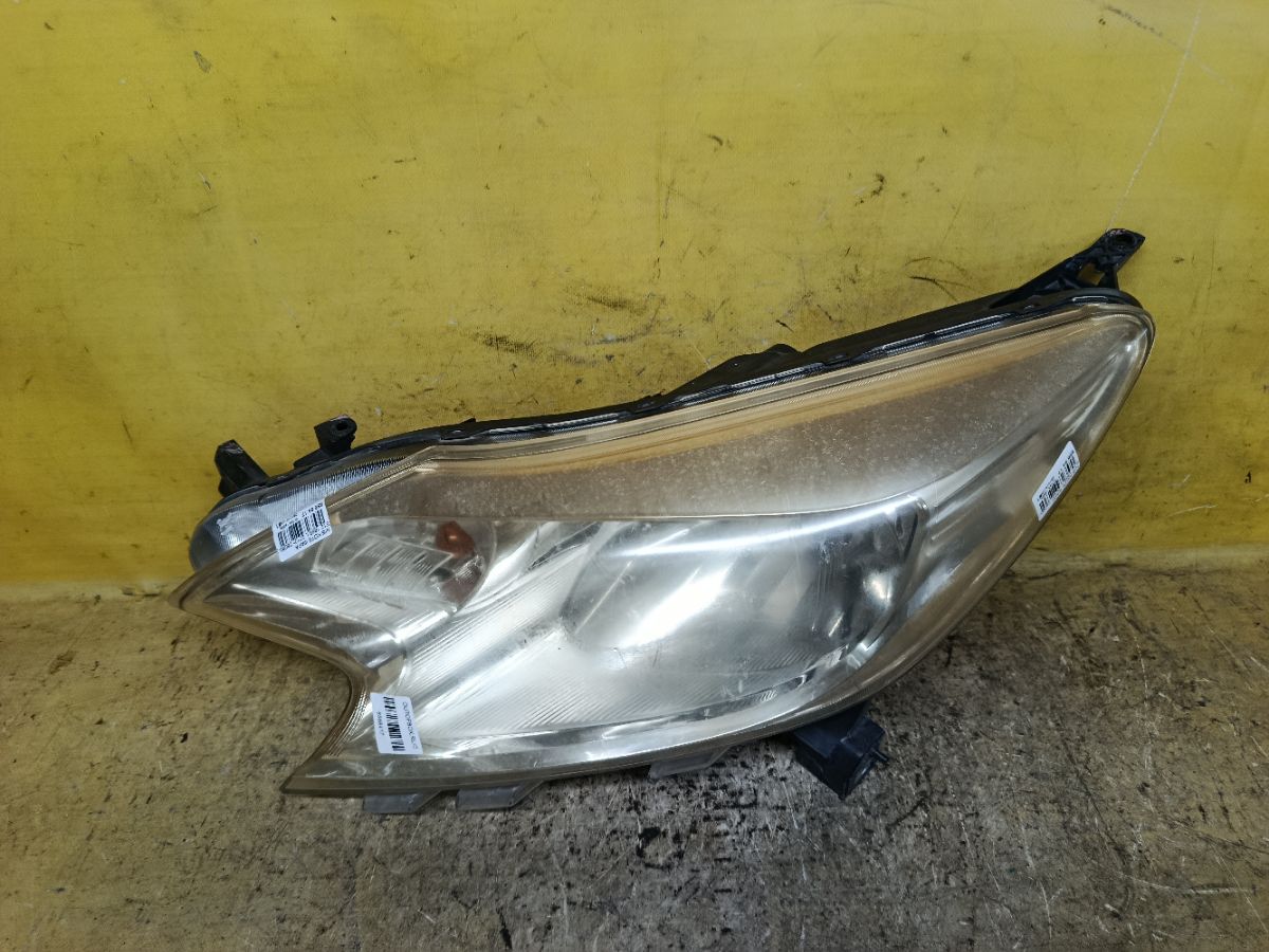 Фара 1868 1868, на Nissan Note E12 Фото 1