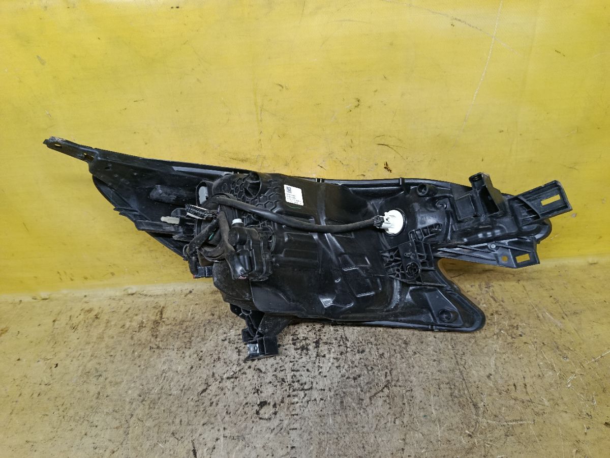 Фара 1868 1868, на Nissan Note E12 Фото 2