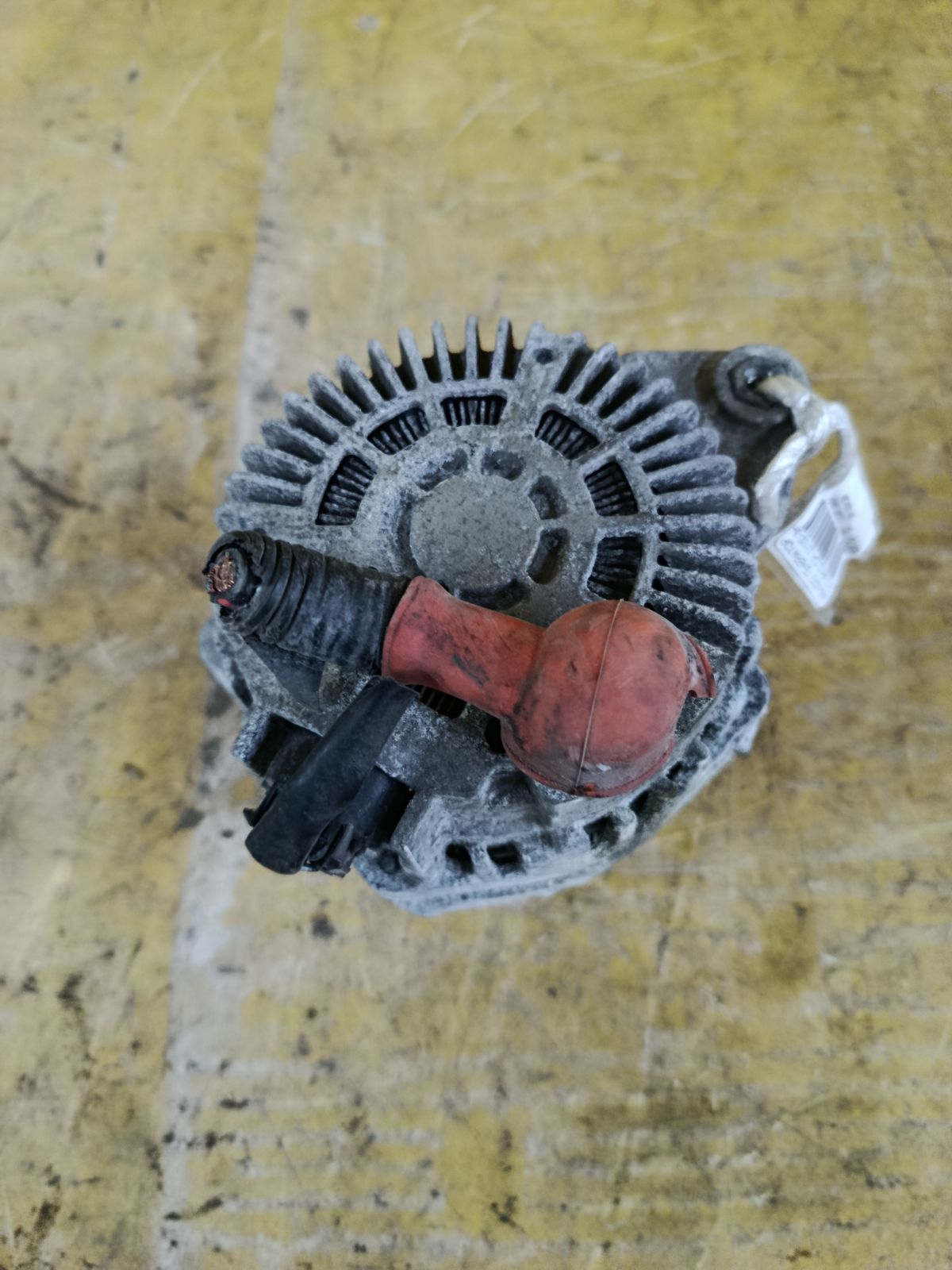 Генератор 23100-3HD1A на Nissan Note E12 HR12DDR Фото 2