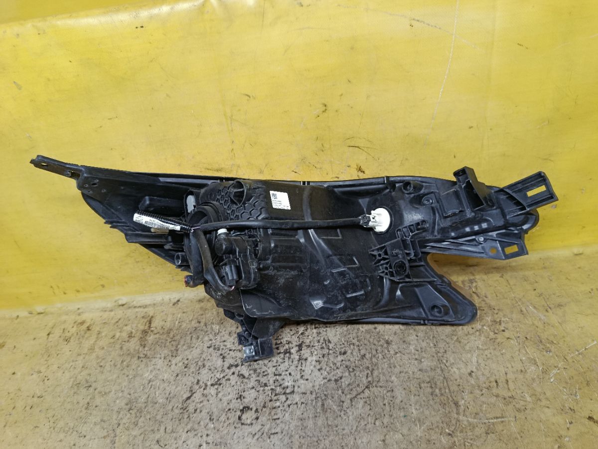 Фара 1868 1868, на Nissan Note E12 Фото 3