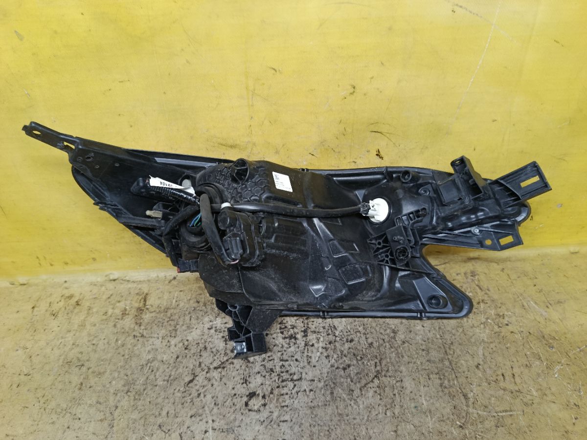 Фара 1868 1868, на Nissan Note E12 Фото 2