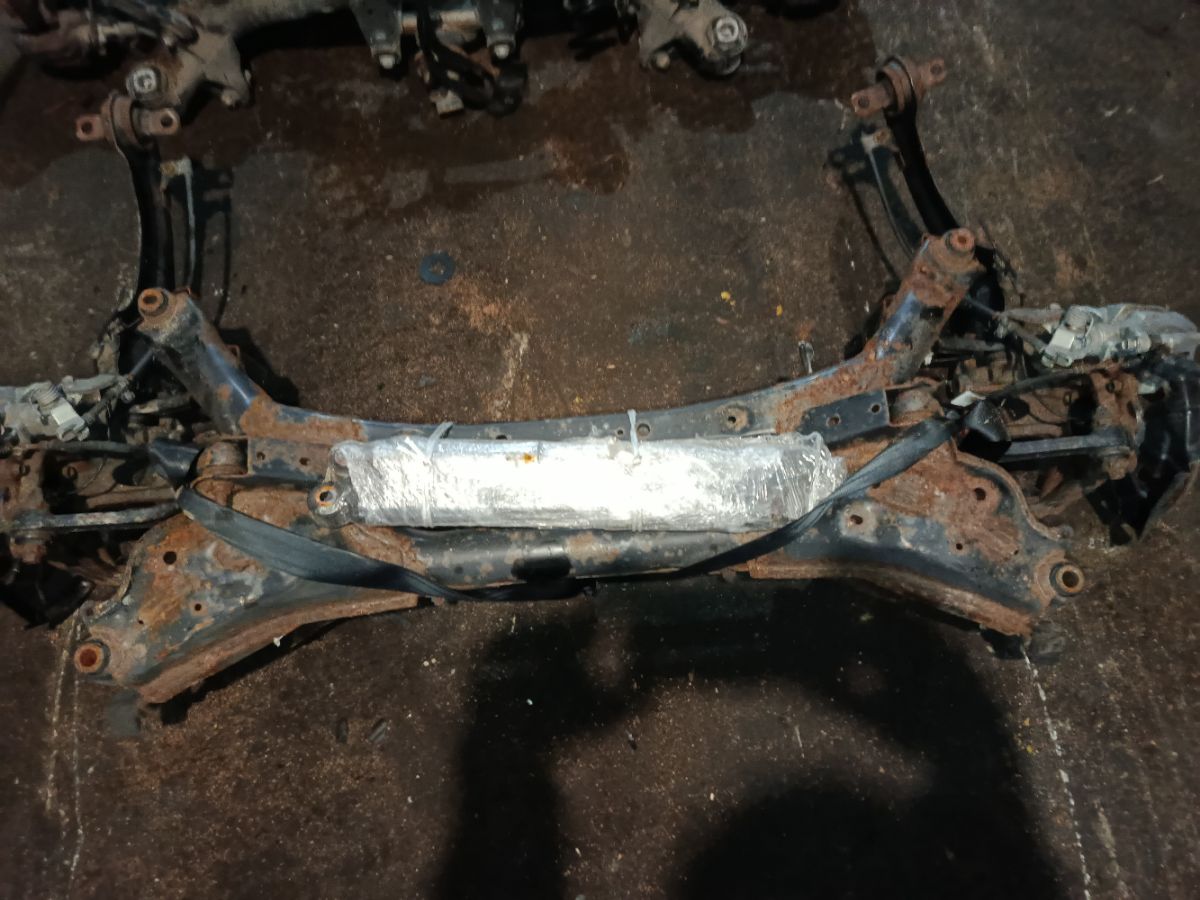 Балка подвески на Mazda Atenza GHEFP LF Фото 2