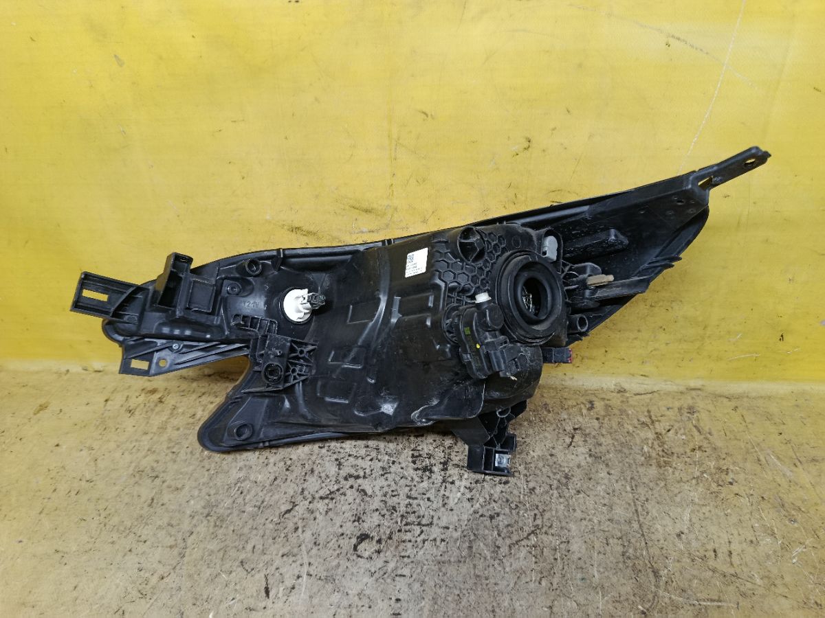 Фара 1868 1868, на Nissan Note E12 Фото 2