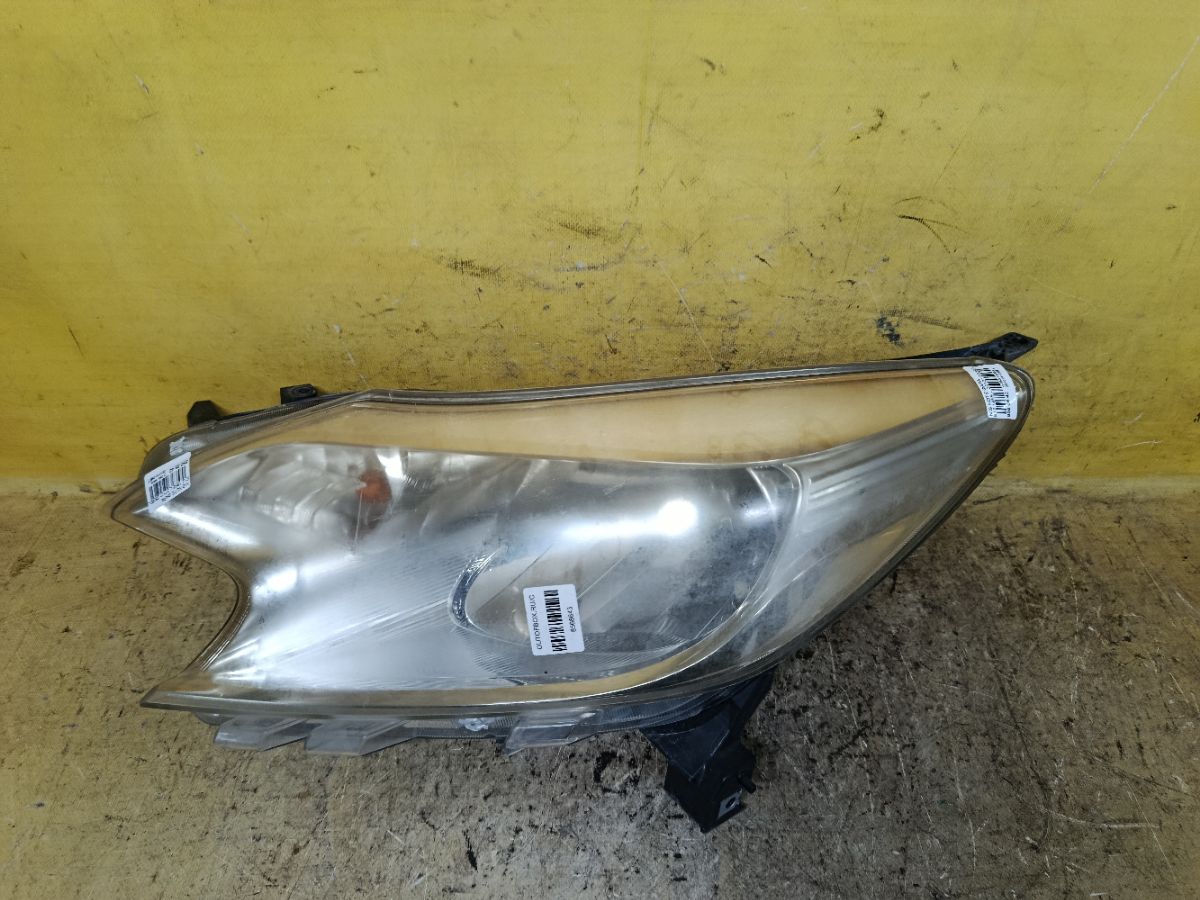 Фара 1868 1868, на Nissan Note E12 Фото 1