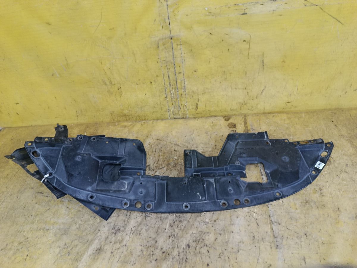 Защита двигателя 5379A032 на Mitsubishi Outlander CW5W 4B12 Фото 1