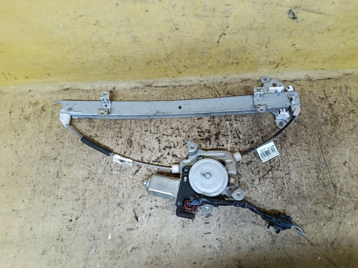 Стеклоподъемный механизм 80730-ED00A на Nissan Tiida NC11 Фото 1