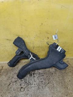 Воздухозаборник на Nissan Tiida NC11 HR15DE 16554 ED000