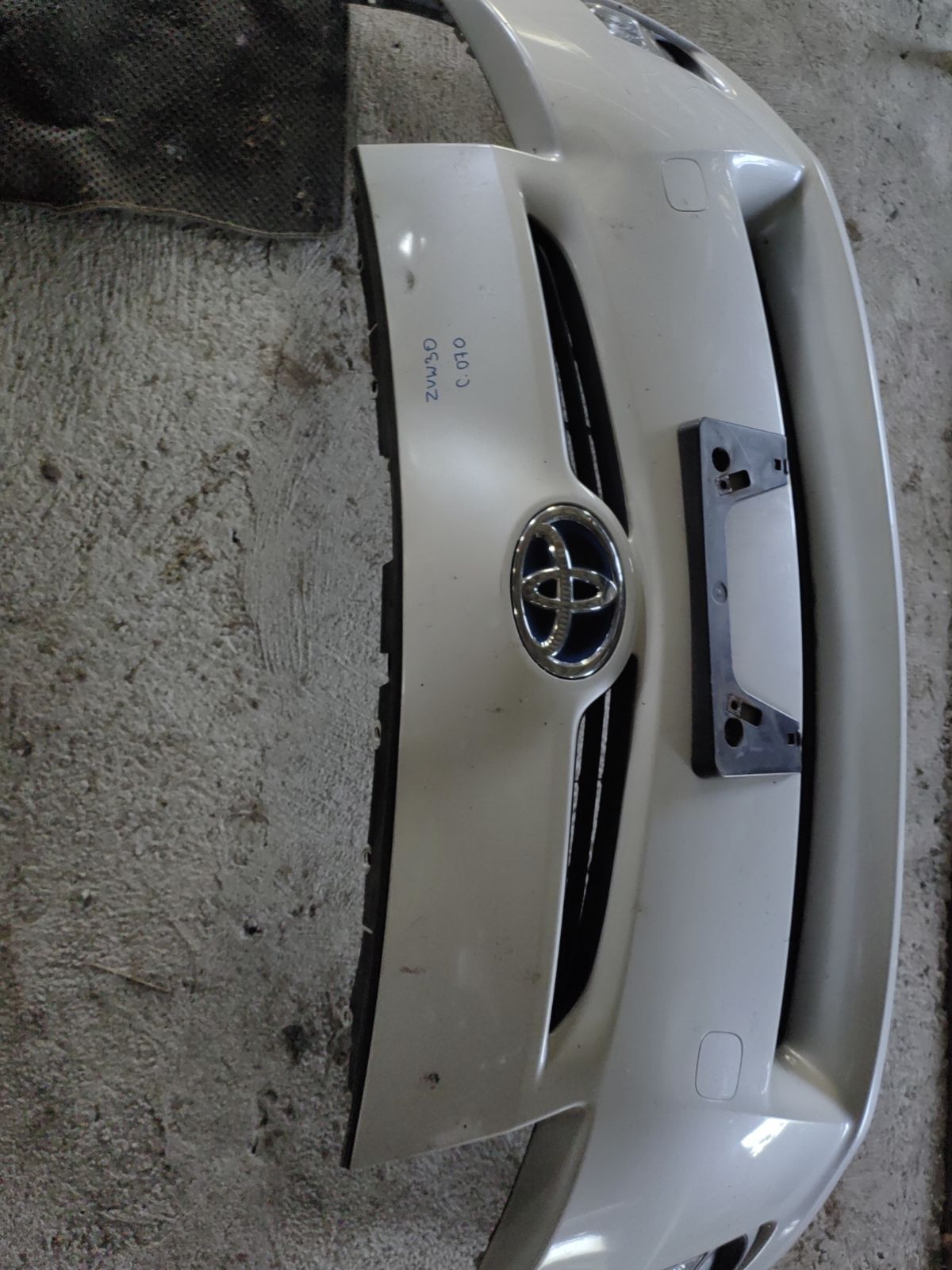 Бампер A044633 A044633 на Toyota Prius ZVW30 Фото 9