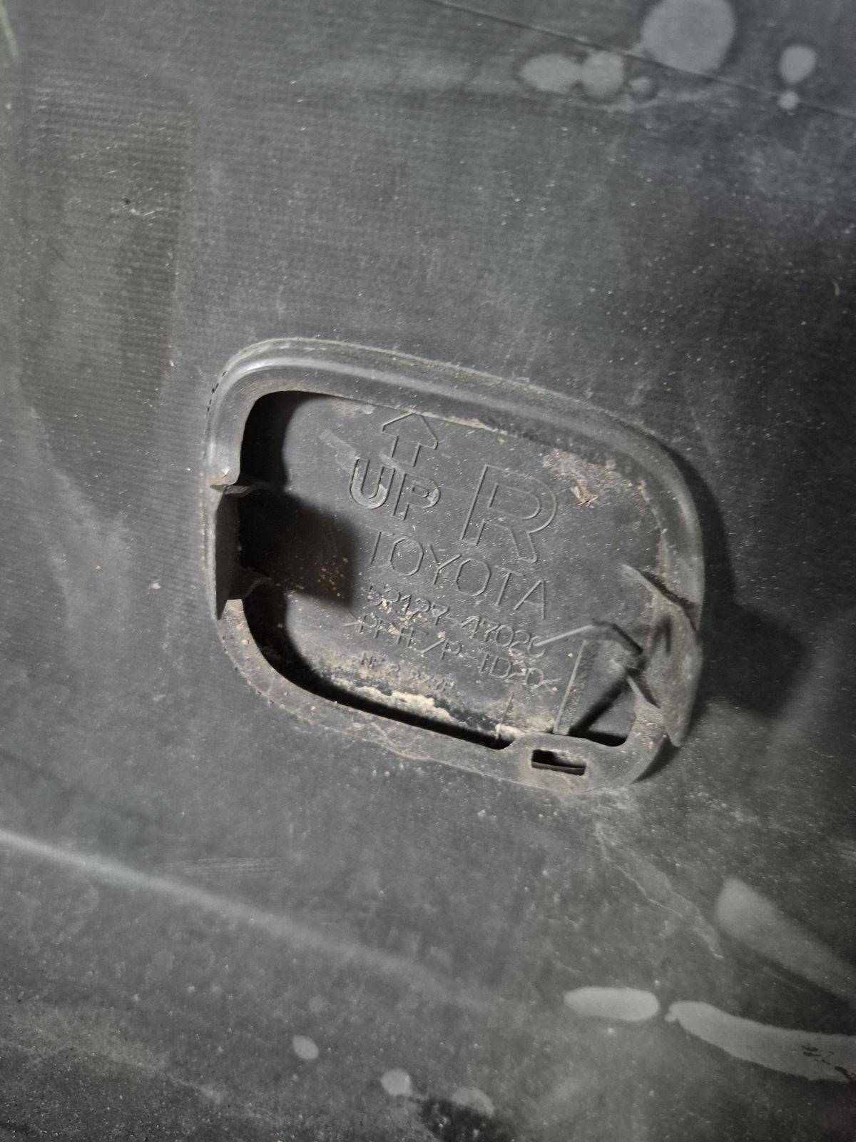 Бампер 04709 04709 на Toyota Prius ZVW30 Фото 10
