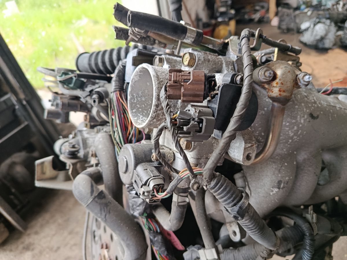 Двигатель на Nissan Sunny FB15 QG15DE Фото 13