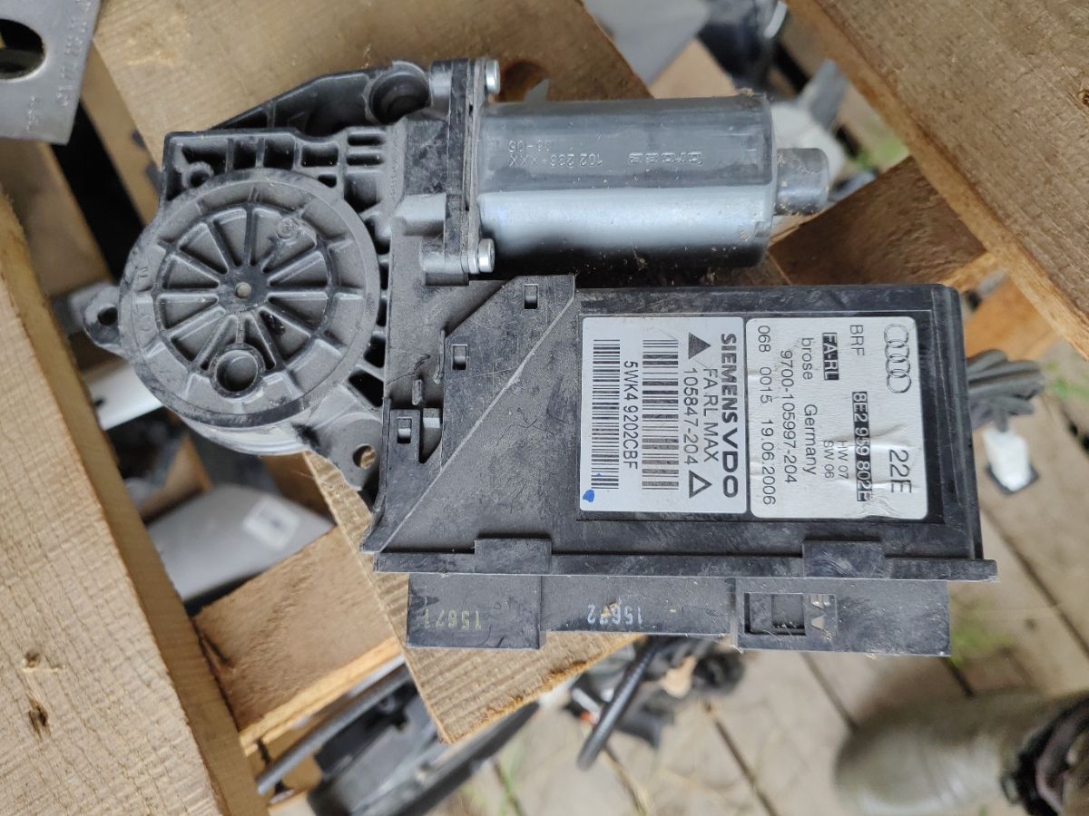 Стеклоподъемный механизм VAG VAG,8E2959802E на Audi A4 Avant 8EALT Фото 5
