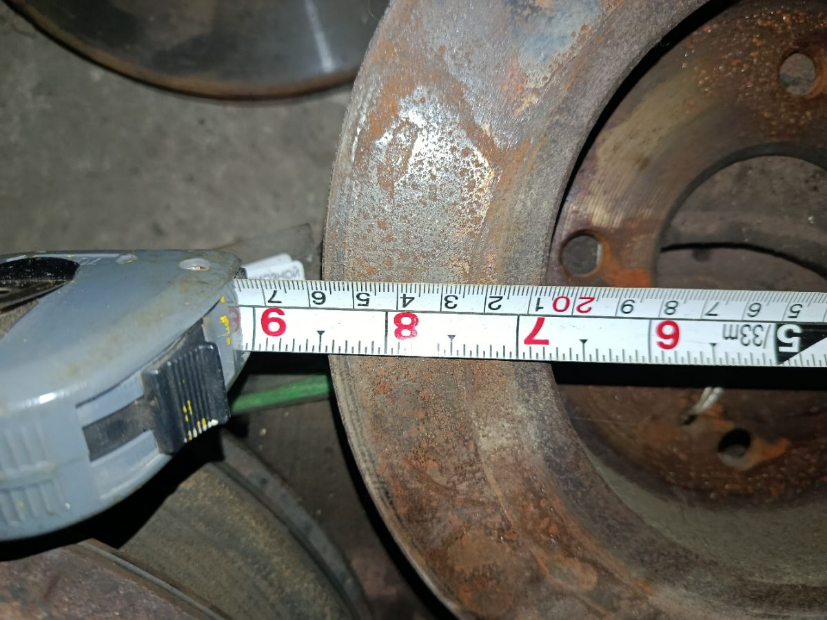 Тормозной диск на Nissan Primera HP10 SR20DE Фото 3