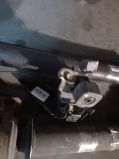 Подушка двигателя 12372-22120 на Toyota Wish ZNE10G 1ZZ-FE Фото 6