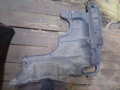 Защита двигателя 51441-68010 на Toyota Wish ZNE10G 1ZZ-FE Фото 2
