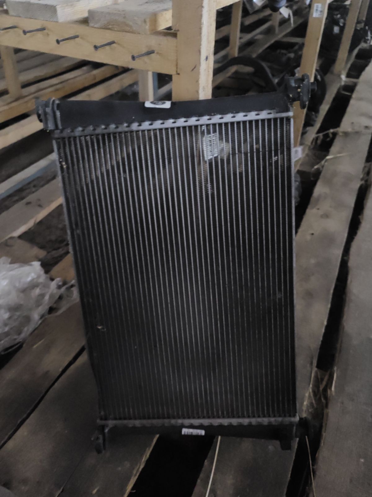 Радиатор ДВС 1325831 на Ford Fiesta WF0FYJ FYJA Фото 5