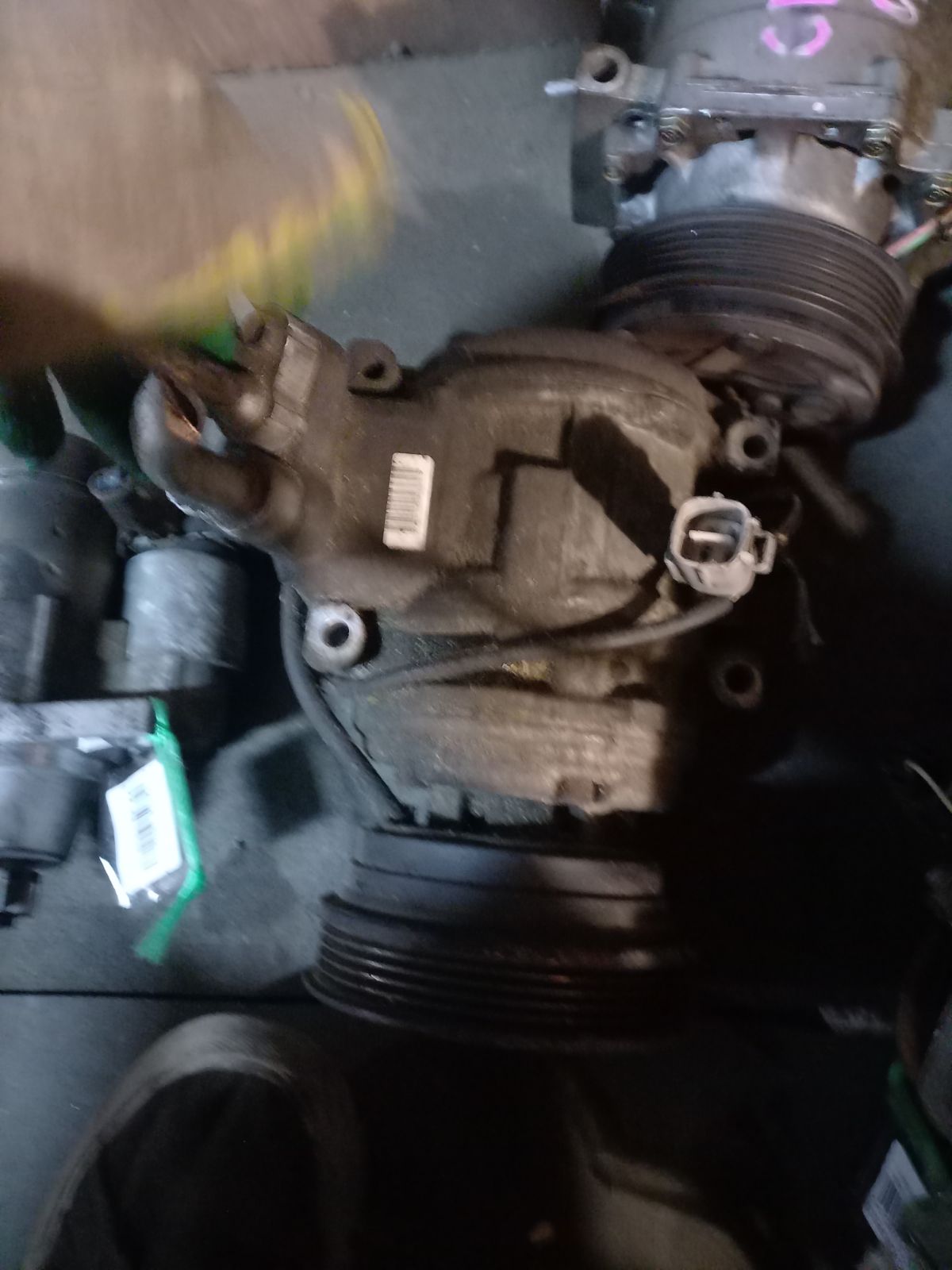 Компрессор кондиционера на Toyota Vista SV40 4S-FE Фото 8