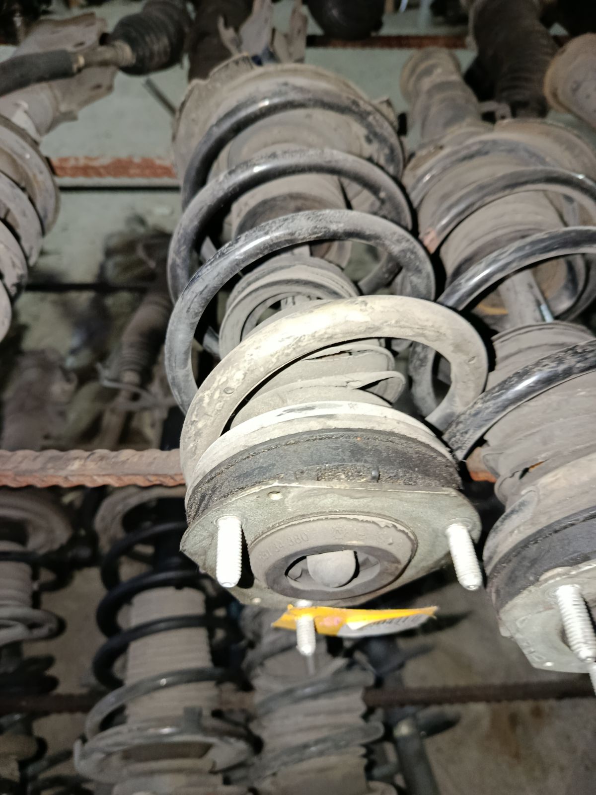 Стойка амортизатора на Mazda Demio DE3FS ZJ Фото 4