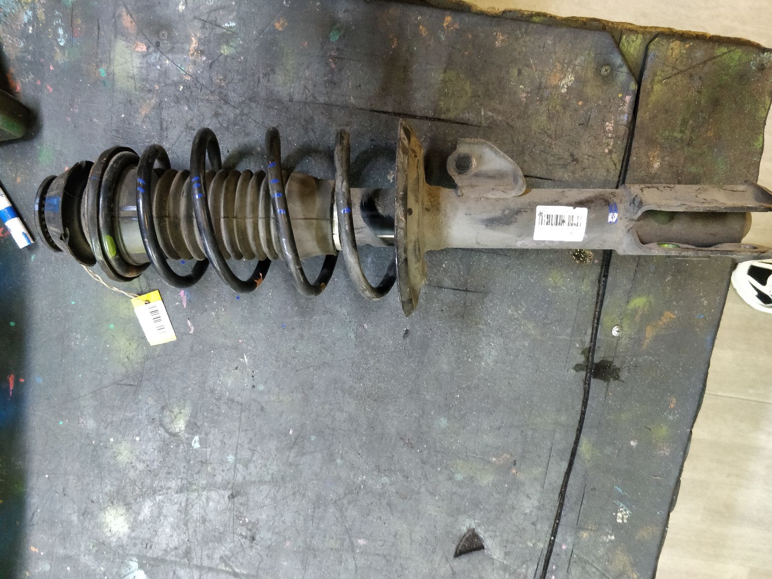 Стойка амортизатора 30-K98-A, 314 751, 334472, 48510-80294, 485100D271, 485100D290, 485100D460, 4851052790, 4851052820, 4851052821, 4851052890, 4851052A00, 4851052B30, 4851052C30, 4851052C50, 4851052F00, 4851052F81, 4851052F82, 4851052G10, 4851052G40, 4851052G60, 4851052G70, 4851052J00, 4851052J10, 4851052K80, 4851080189, 4851080190, 4851080194, 4851080277, 4851080398, A024314939, B3293, CR-049-8751, SJ-049-8751, ST-049-8751, ST-049FR-SCP90 на Toyota Vitz KSP90 1KR-FE Фото 3