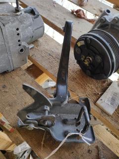 Ручка открывания капота VAG VAG,8E0823480D на Audi A4 8EALT Фото 3