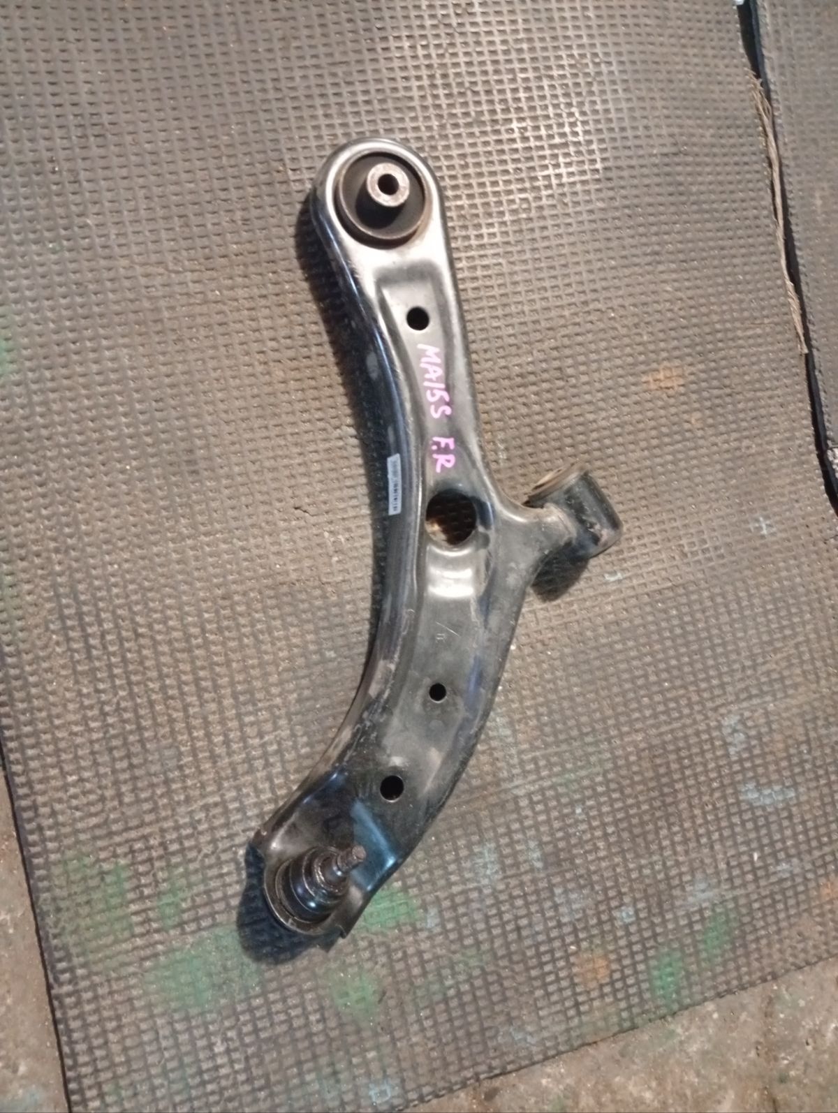 Рычаг на Suzuki Solio MA15S K12B Фото 2