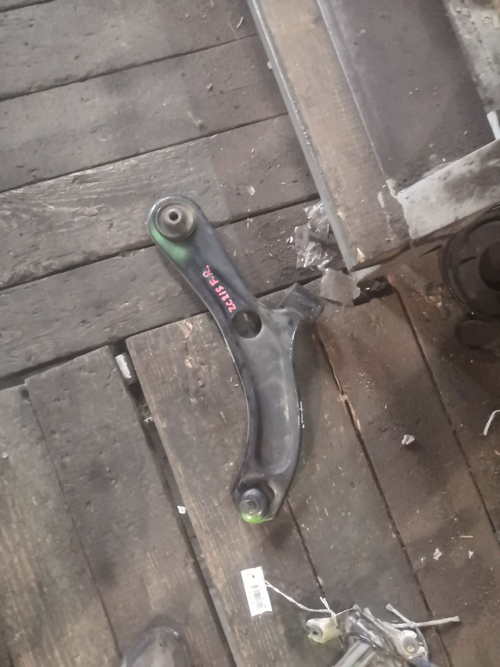 Рычаг 45201-63J00, SH-91026, UQ-075-2685 на Suzuki Swift ZC21S M15A Фото 2