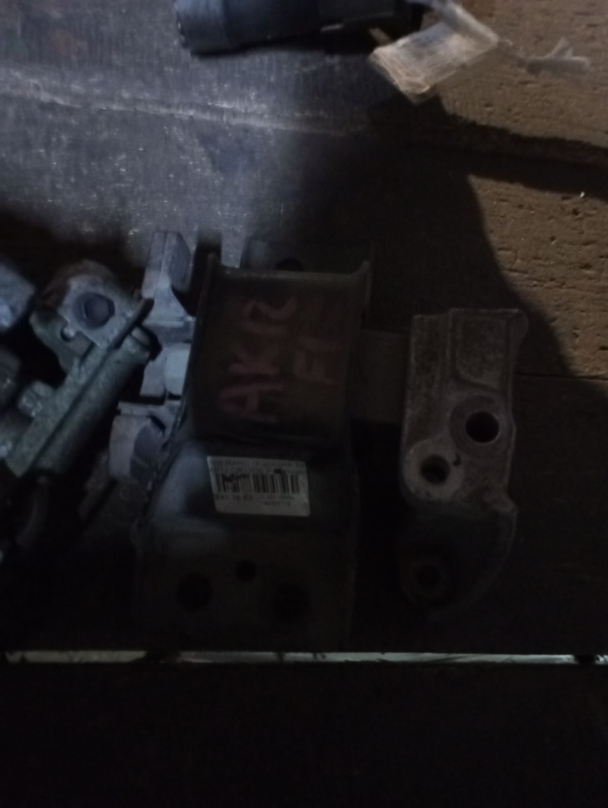 Подушка двигателя на Nissan March AK12 CR12DE Фото 3