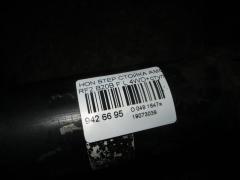 Стойка амортизатора на Honda Stepwgn RF2 B20B Фото 3