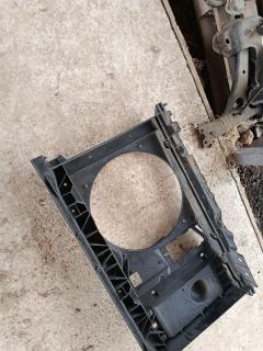 Диффузор радиатора 1709001300 на Peugeot 307 RFJ Фото 9