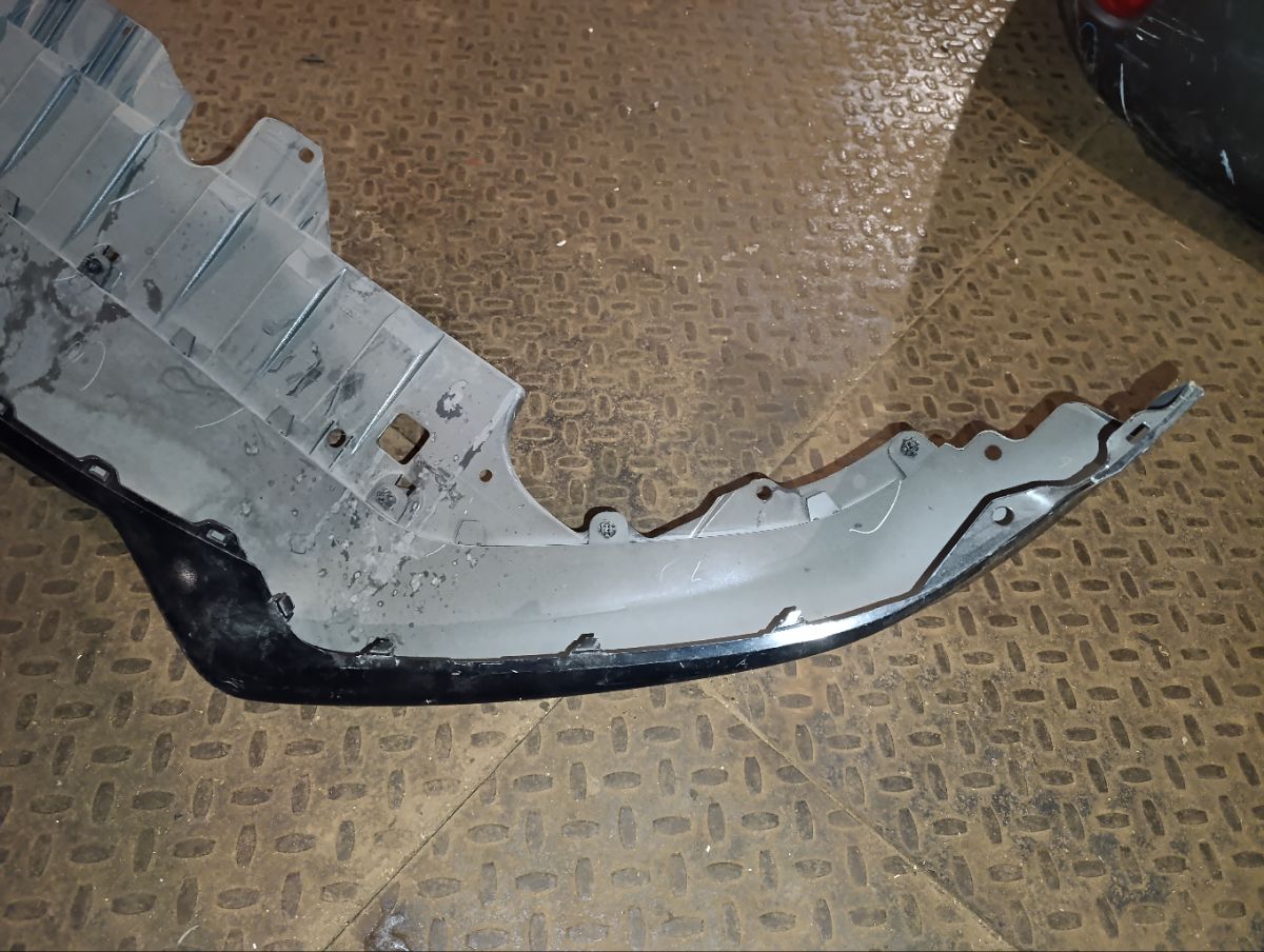 Бампер 71102-T7A-J0/1/2 на Honda Vezel RU1 Фото 13