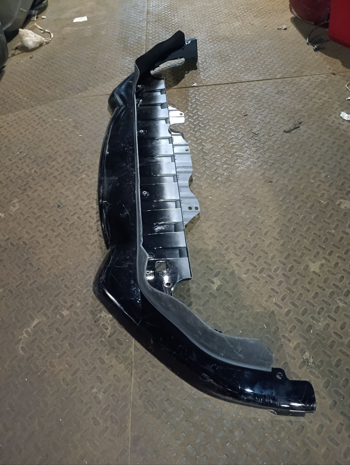 Бампер 71102-T7A-J0/1/2 на Honda Vezel RU1 Фото 9