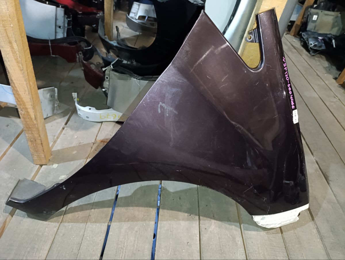 Крыло переднее на Subaru Trezia NSP120X Фото 9