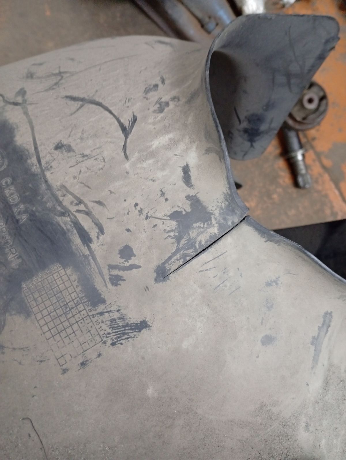 Подкрылок 6H52-278B50 на Land Rover Freelander 2 L359 Фото 4