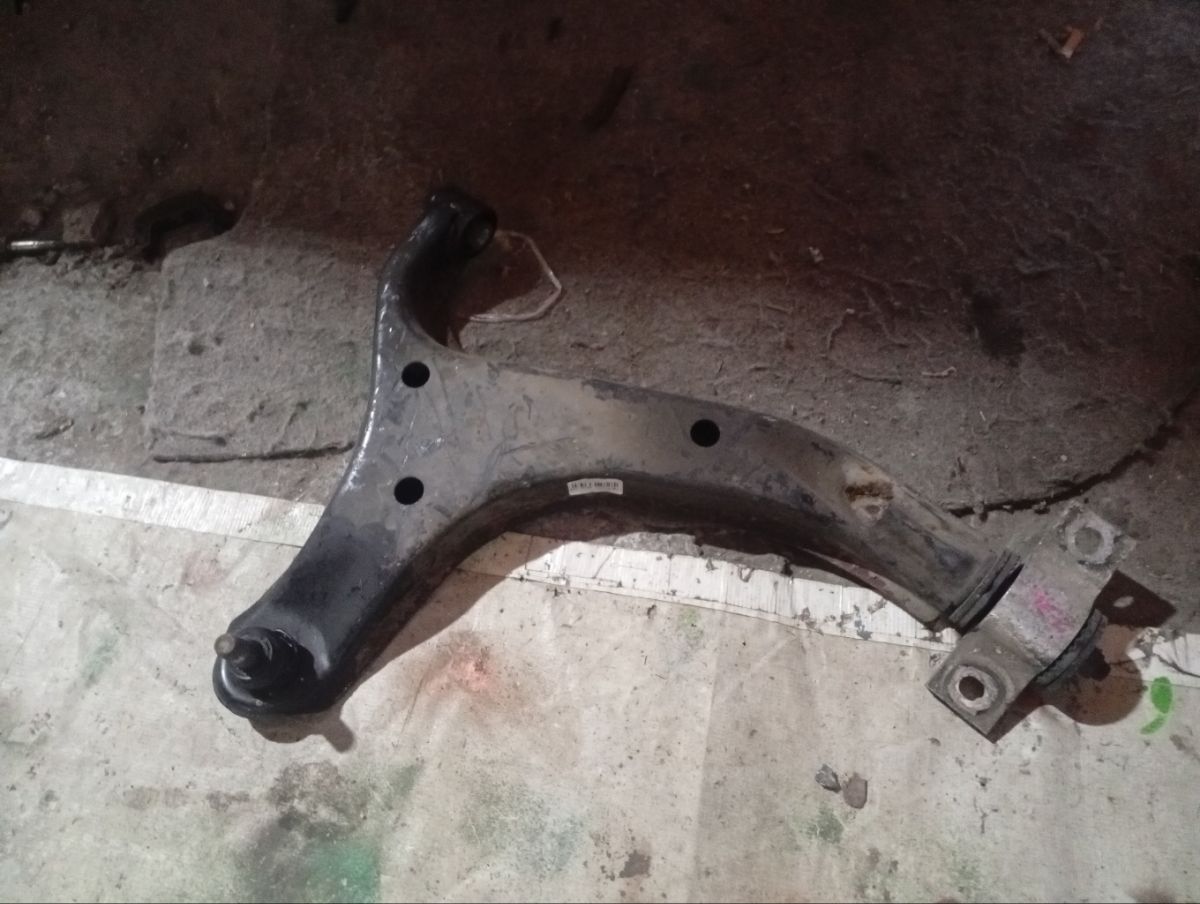 Рычаг 54501-WL000, 54501-WL00A на Nissan Elgrand E51 VQ35DE Фото 2