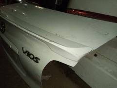 Крышка багажника на Toyota Vios NCP42 Фото 9
