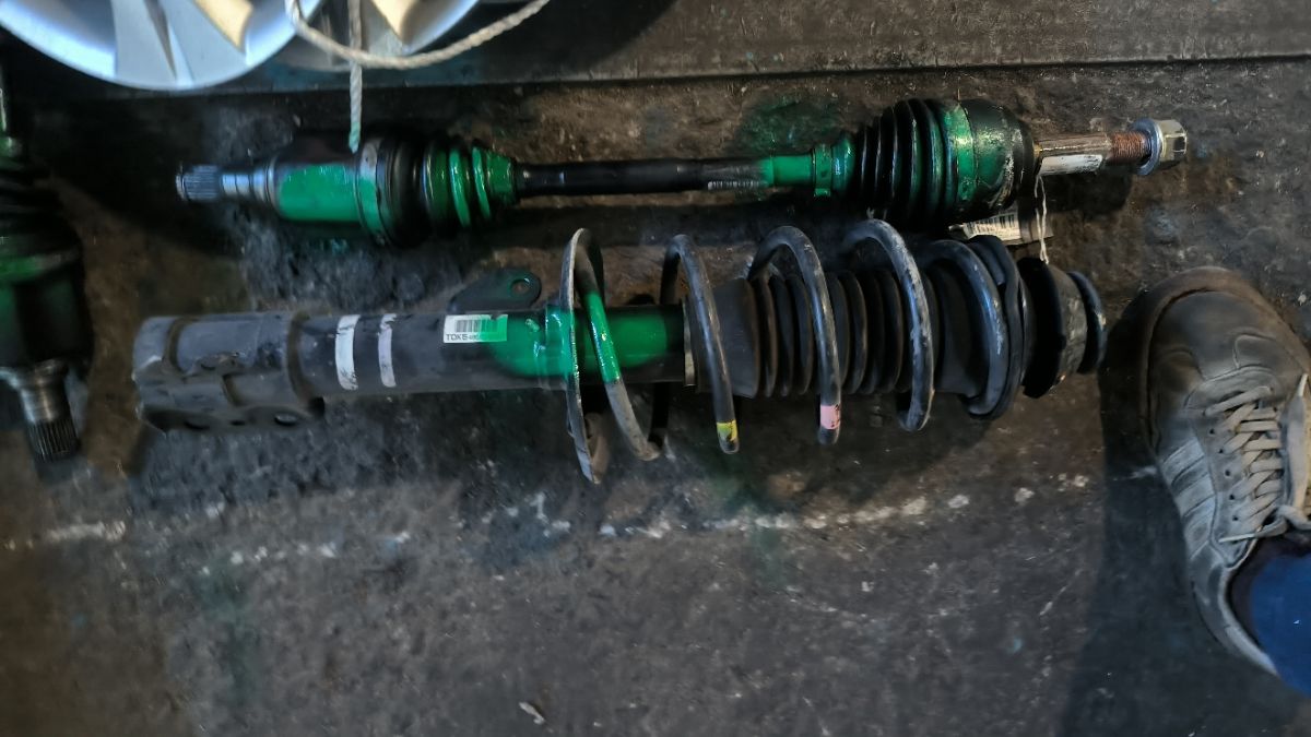 Стойка амортизатора 30-K98-A, 314 751, 334472, 48510-80294, 485100D271, 485100D290, 485100D460, 4851052790, 4851052820, 4851052821, 4851052890, 4851052A00, 4851052B30, 4851052C30, 4851052C50, 4851052F00, 4851052F81, 4851052F82, 4851052G10, 4851052G40, 4851052G60, 4851052G70, 4851052J00, 4851052J10, 4851052K80, 4851080189, 4851080190, 4851080194, 4851080277, 4851080398, A024314939, B3293, CR-049-8751, SJ-049-8751, ST-049-8751, ST-049FR-SCP90 на Toyota Vitz KSP90 1KR-FE Фото 2